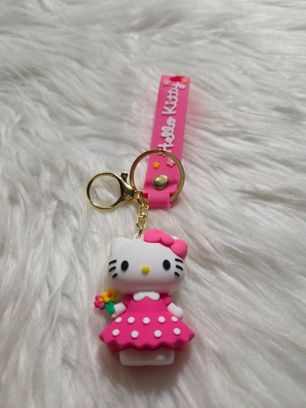 Hello Kitty Keychain - Picture 6 of 6